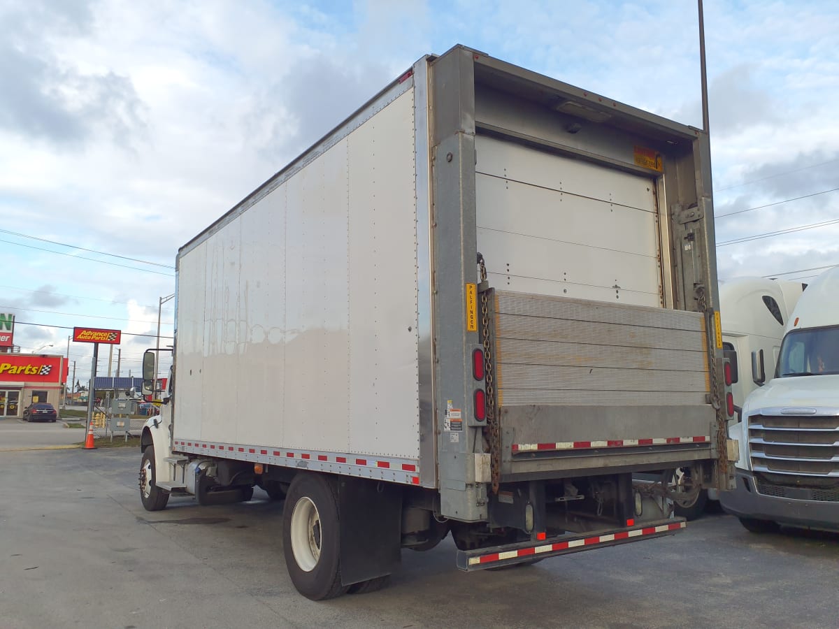 2018 Freightliner/Mercedes M2 106 301102