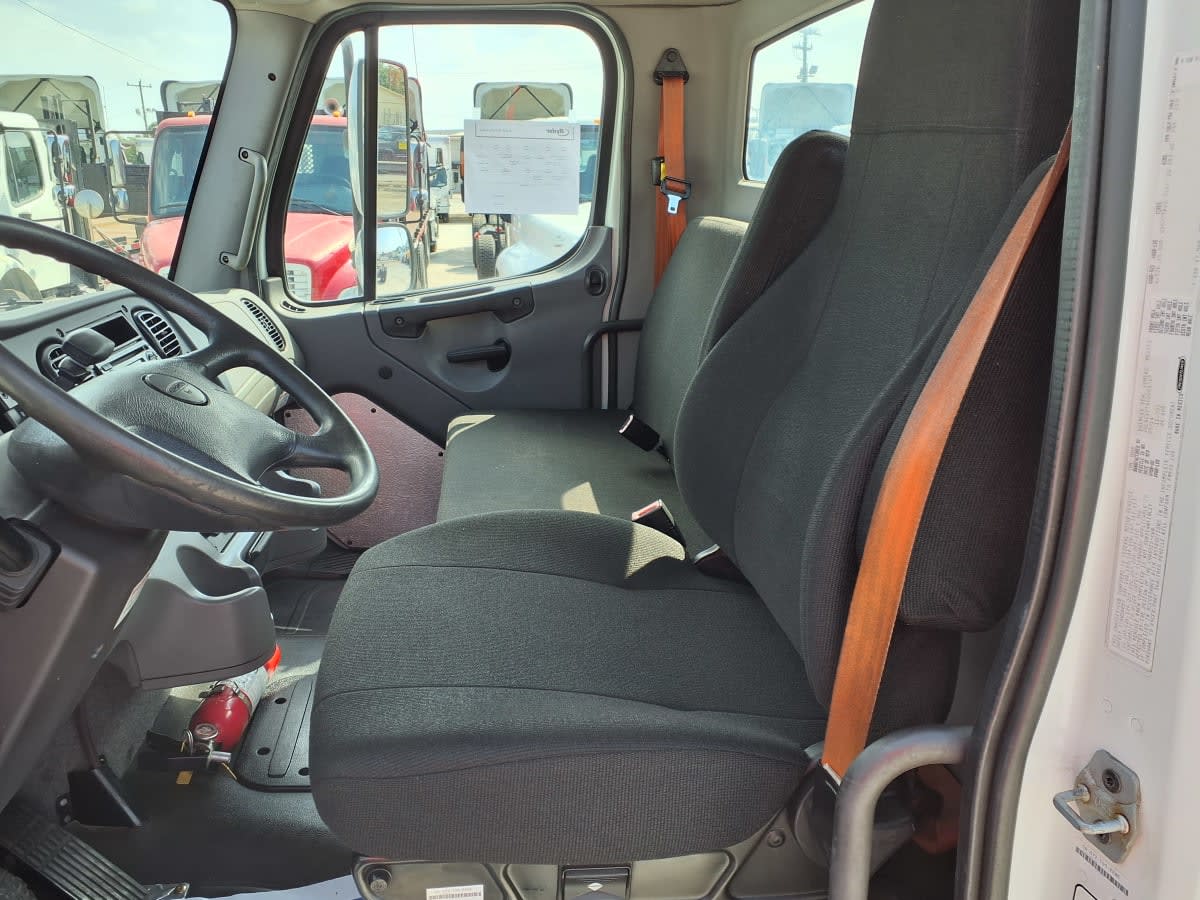 2015 Freightliner M2 106 in Greenville, SC — photo 7