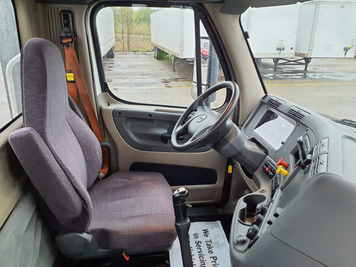 2015 Freightliner/Mercedes CASCADIA 125 301994