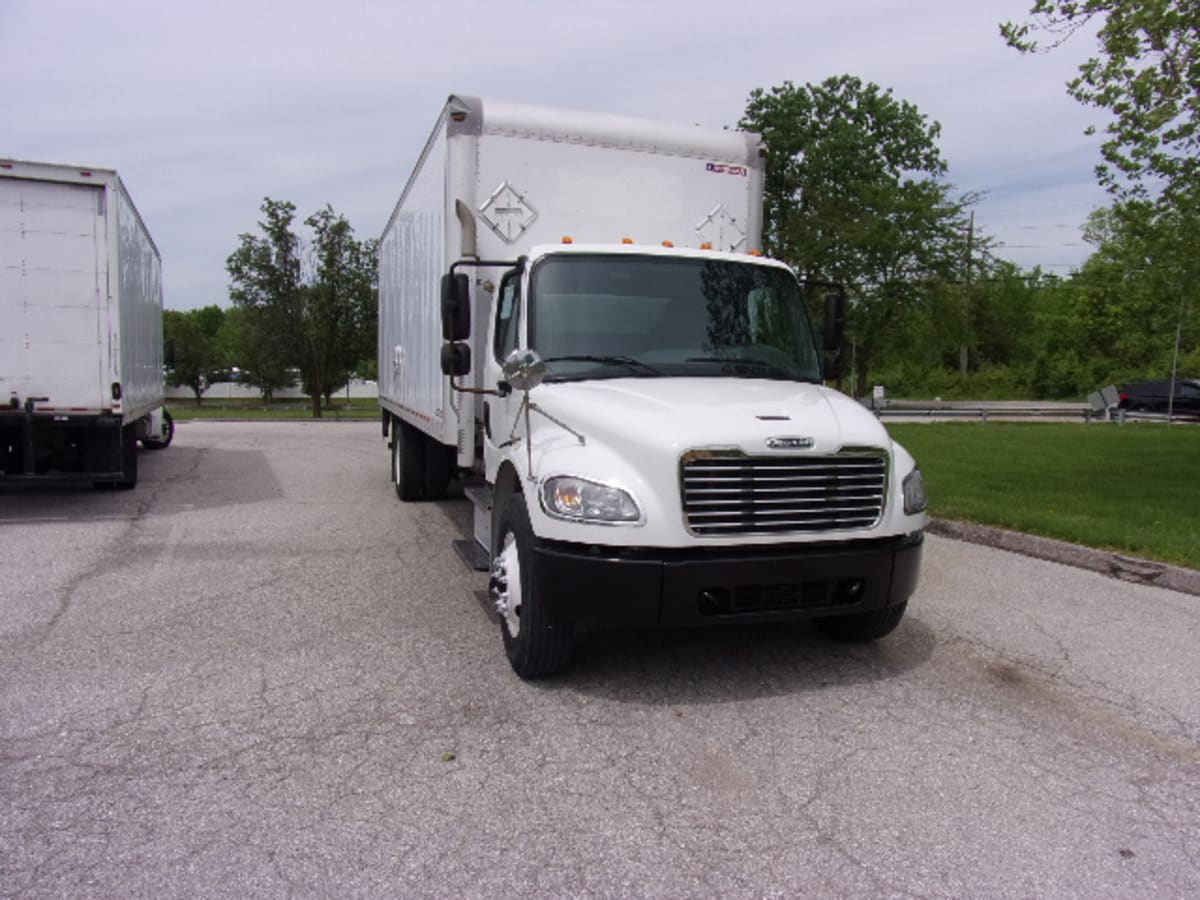 2016 Freightliner/Mercedes M2 106 302881