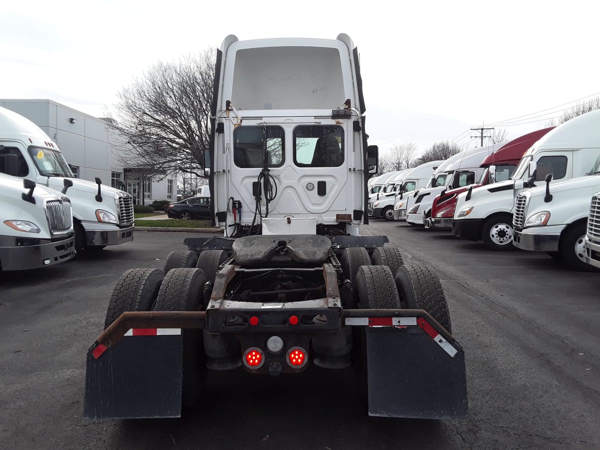 2017 Freightliner/Mercedes CASCADIA PX11364ST 303065