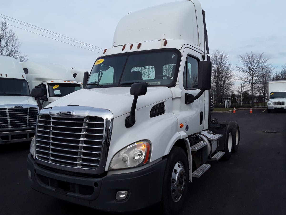 2017 Freightliner/Mercedes CASCADIA PX11364ST 303065