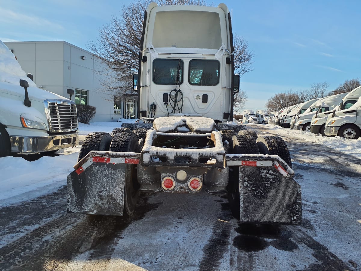 2017 Freightliner/Mercedes CASCADIA PX11364ST 303068