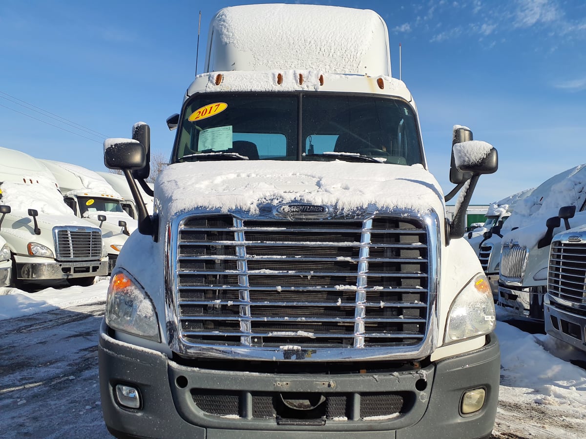 2017 Freightliner/Mercedes CASCADIA PX11364ST 303068