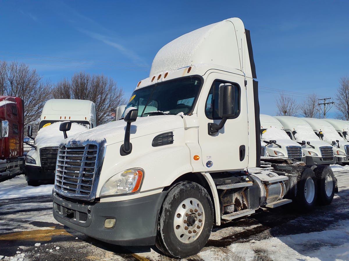 2017 Freightliner/Mercedes CASCADIA PX11364ST 303068