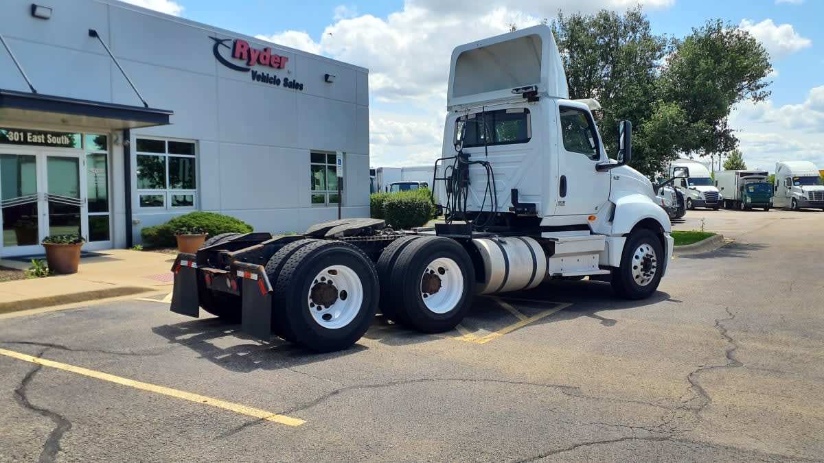 2019 International LT in Bolingbrook, IL — photo 4