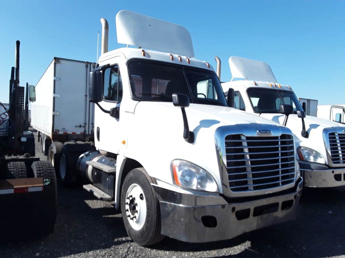 2014 Freightliner/Mercedes CASCADIA 125 304217