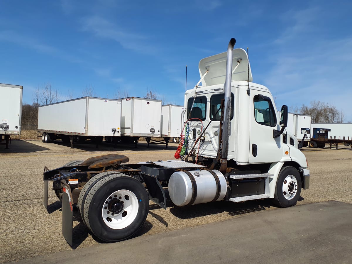 2014 Freightliner/Mercedes CASCADIA 113 304309