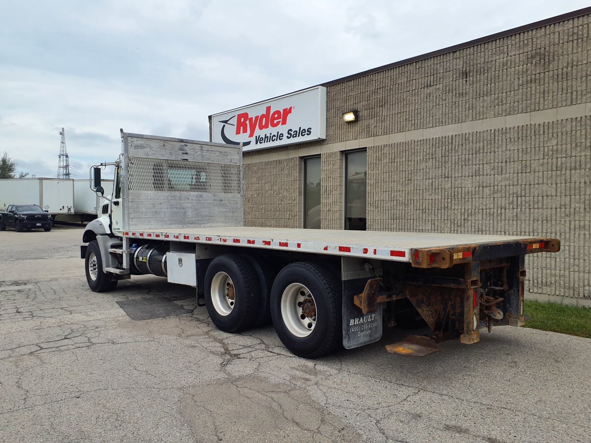 2014 Mack Trucks, Inc. GU 800 304843