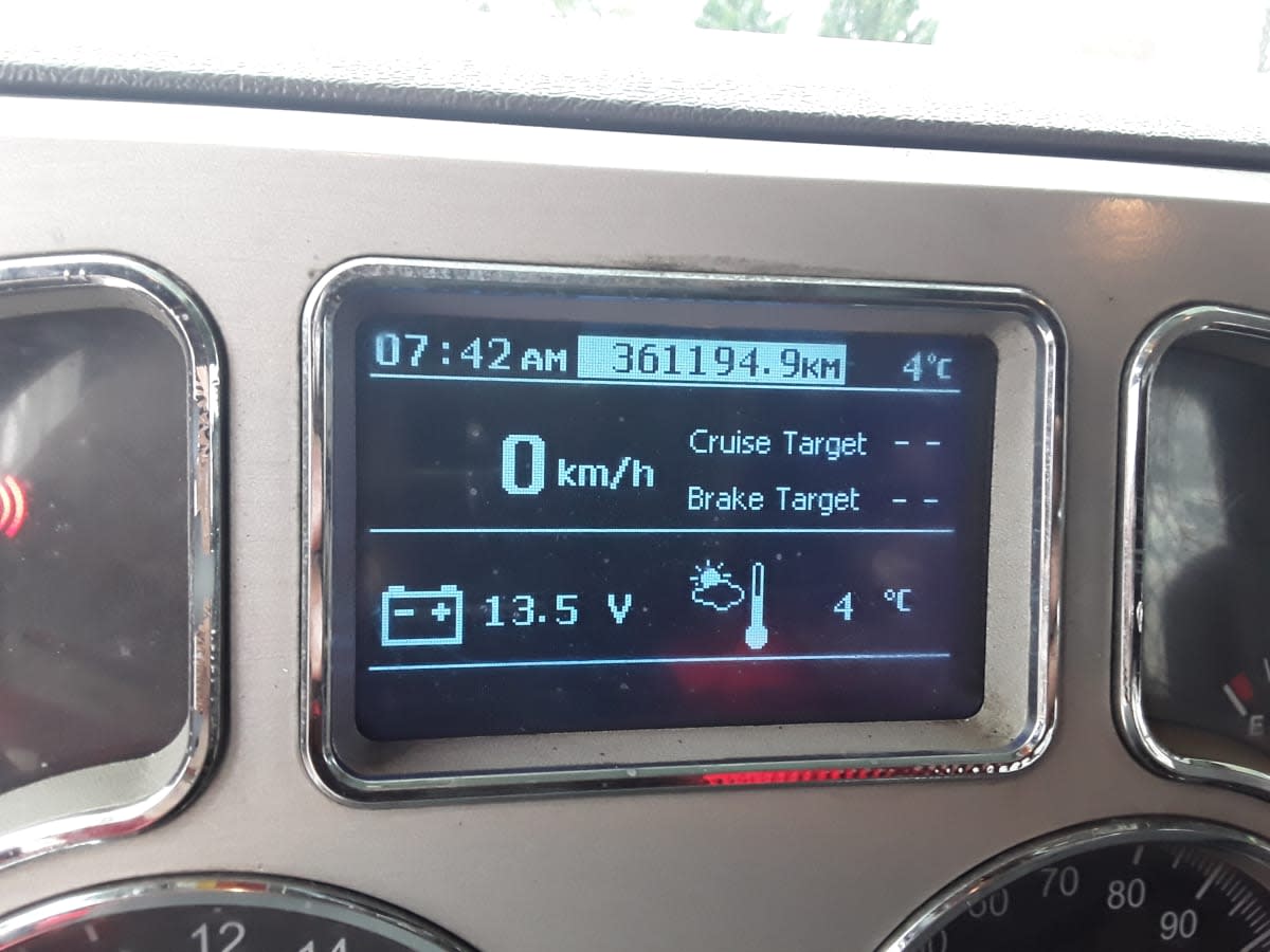 2014 Mack Trucks, Inc. GU813 307317