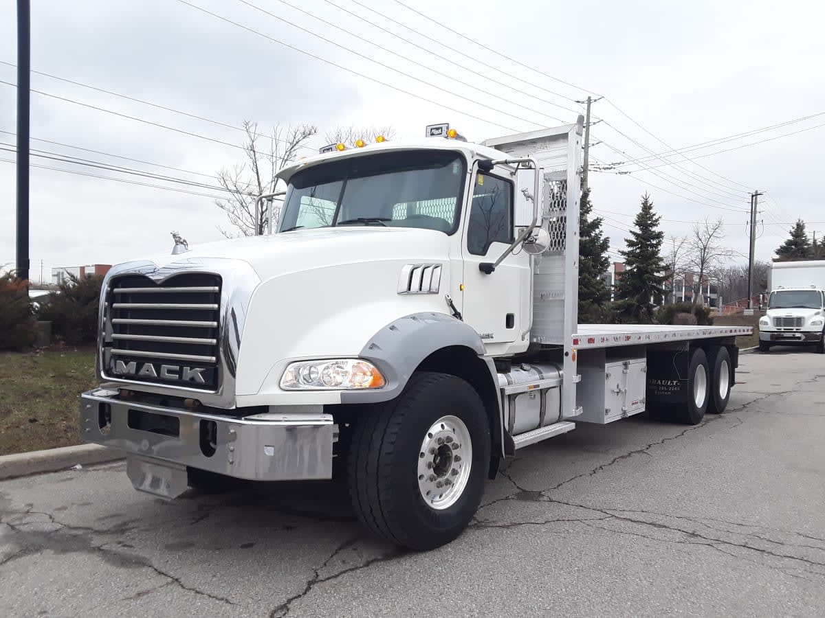 2014 Mack Trucks, Inc. GU813 307317