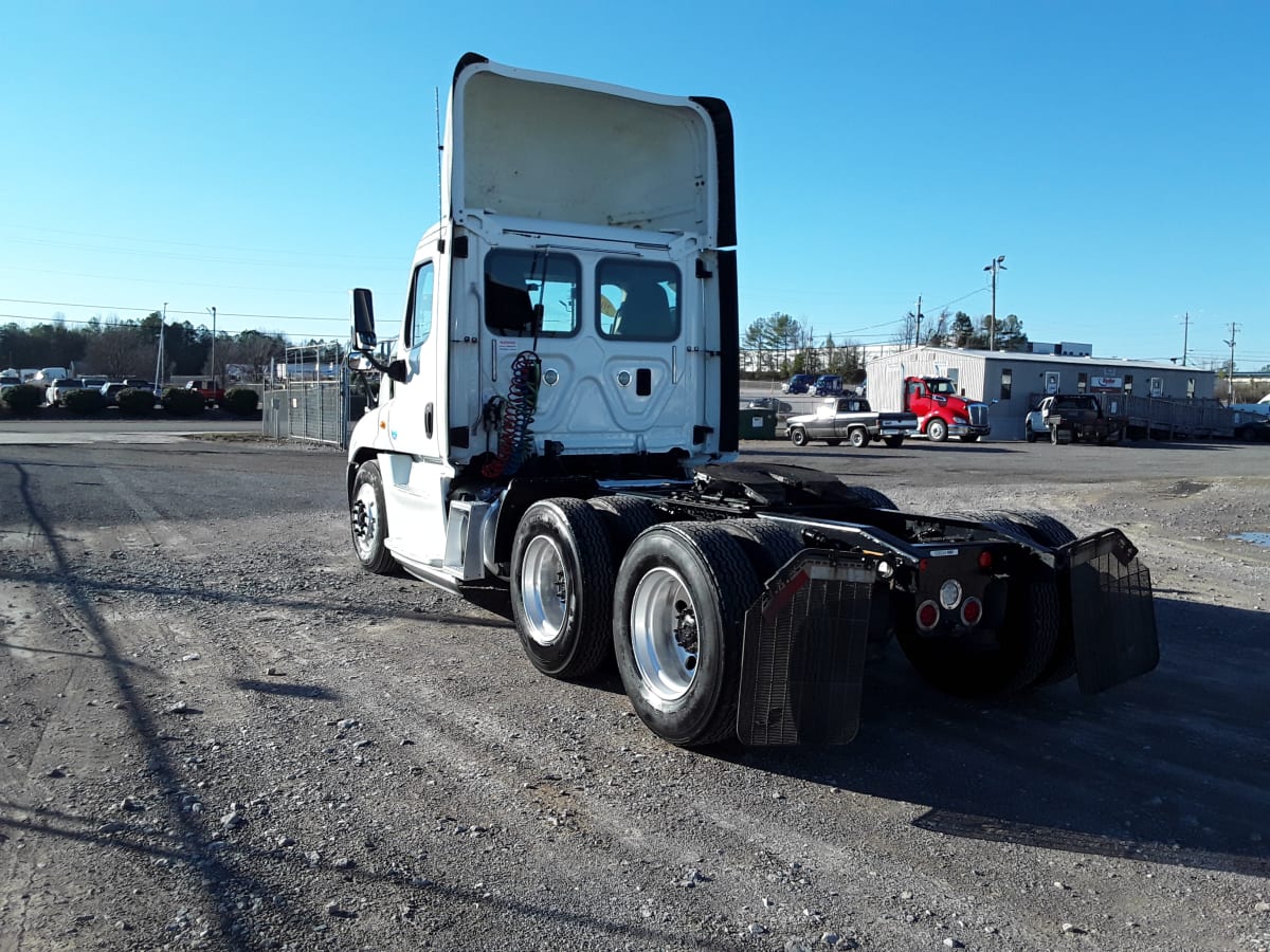 2015 Freightliner/Mercedes CASCADIA 125 309334