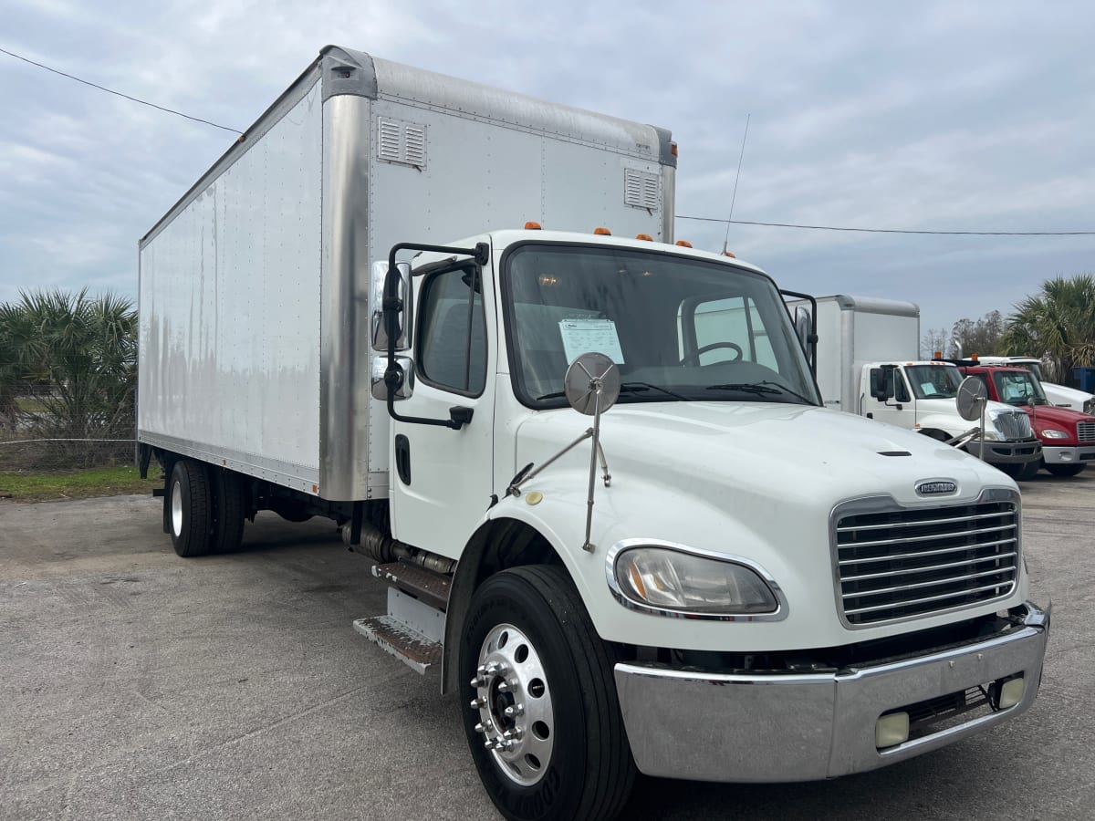 2015 Freightliner/Mercedes M2 106 309916