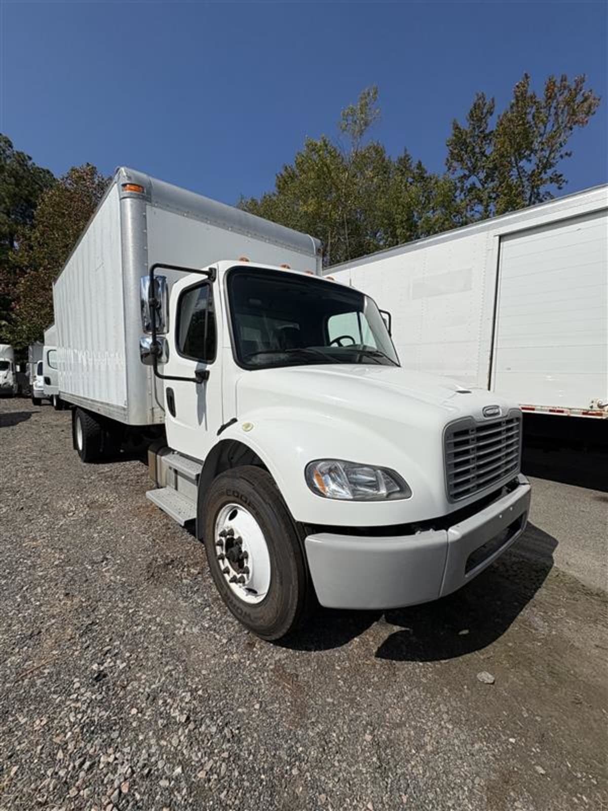2015 Freightliner M2 106 310086