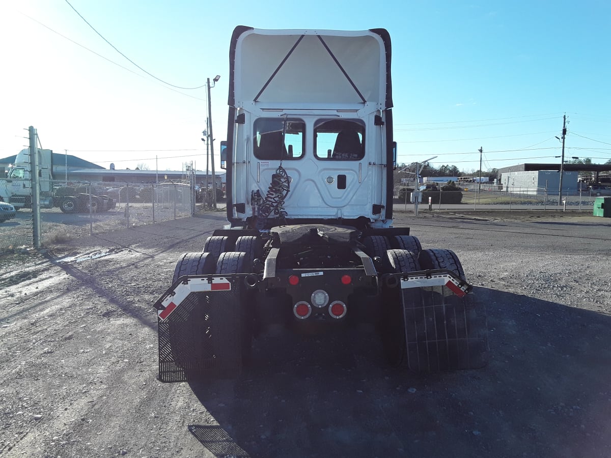 2015 Freightliner/Mercedes CASCADIA 125 310109