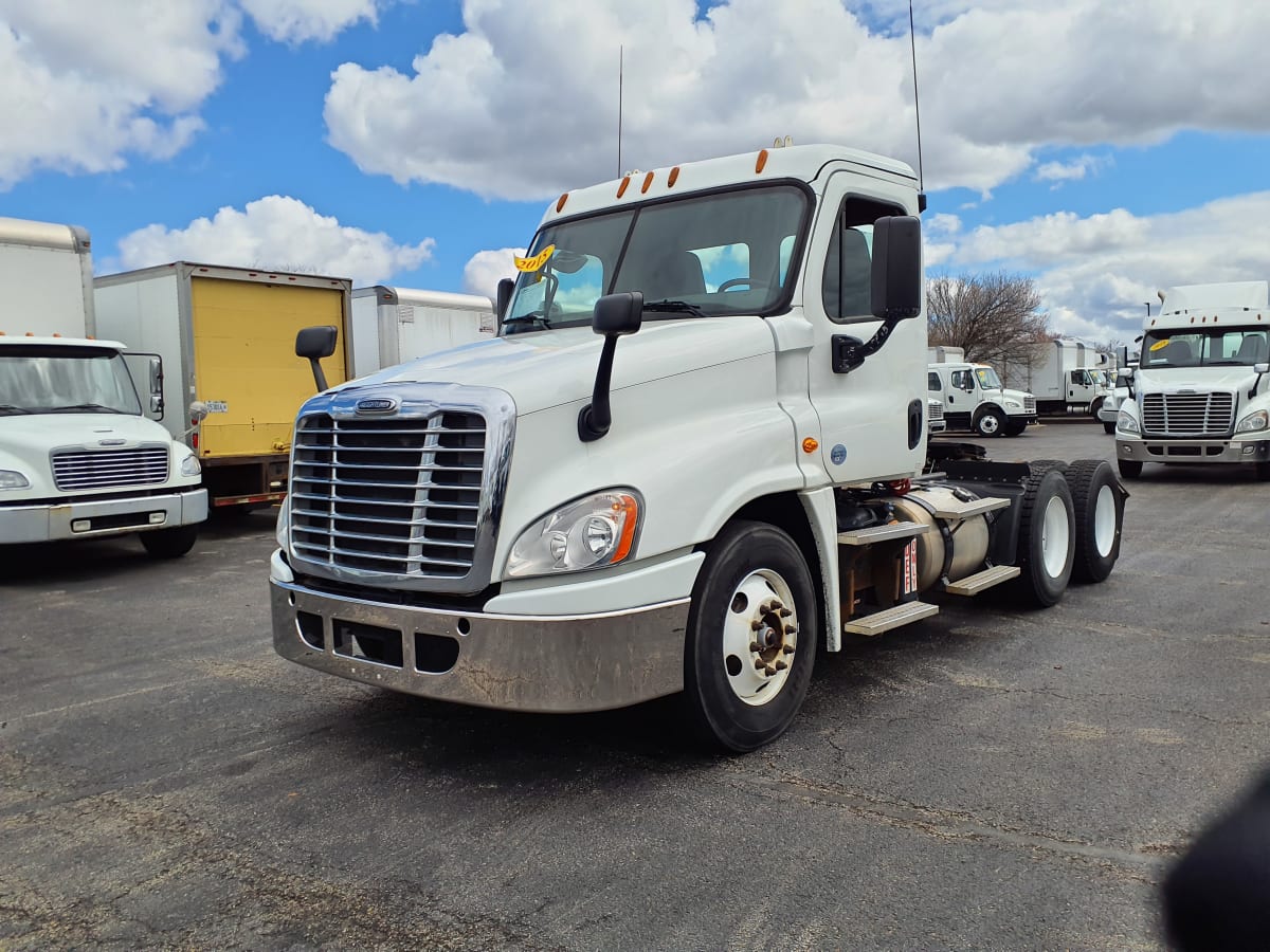 2015 Freightliner/Mercedes CASCADIA 125 310199