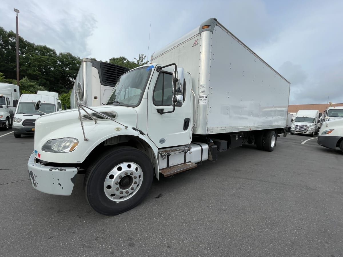 Freightliner/Mercedes M2 106 VEH-310543