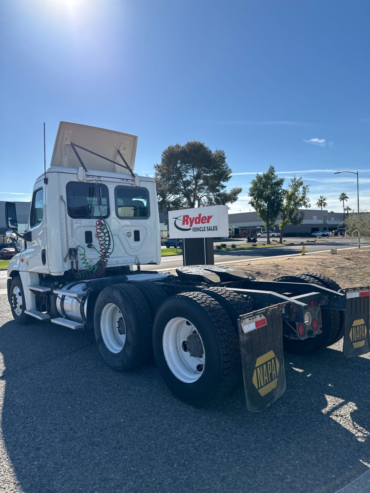 2015 Freightliner/Mercedes CASCADIA 125 311314