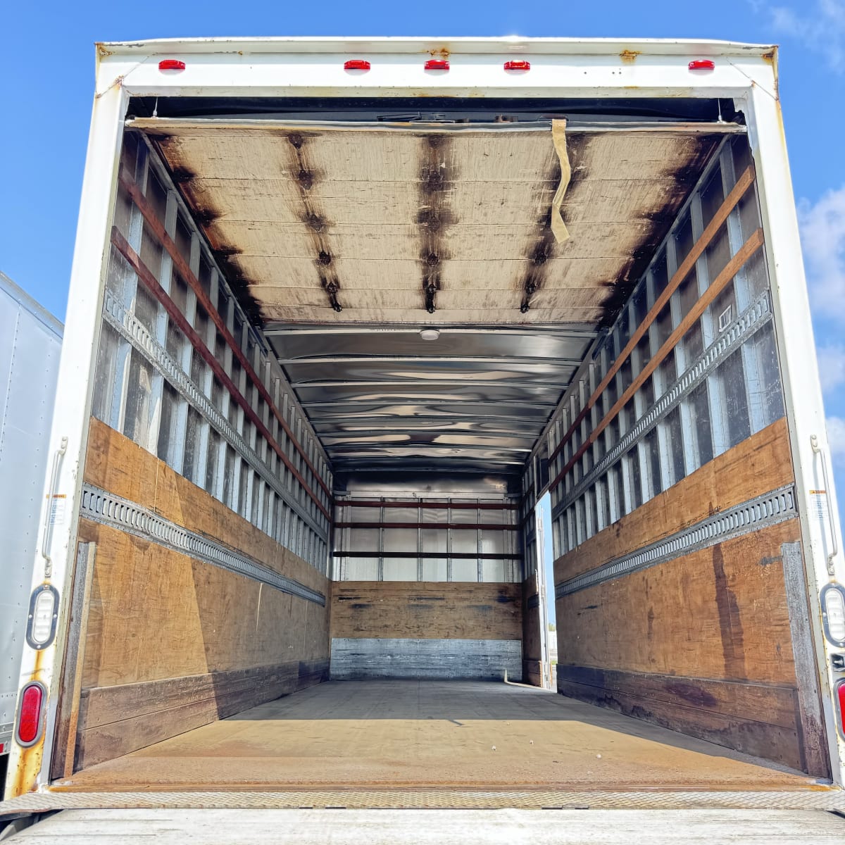 2015 Freightliner/Mercedes M2 106 311398