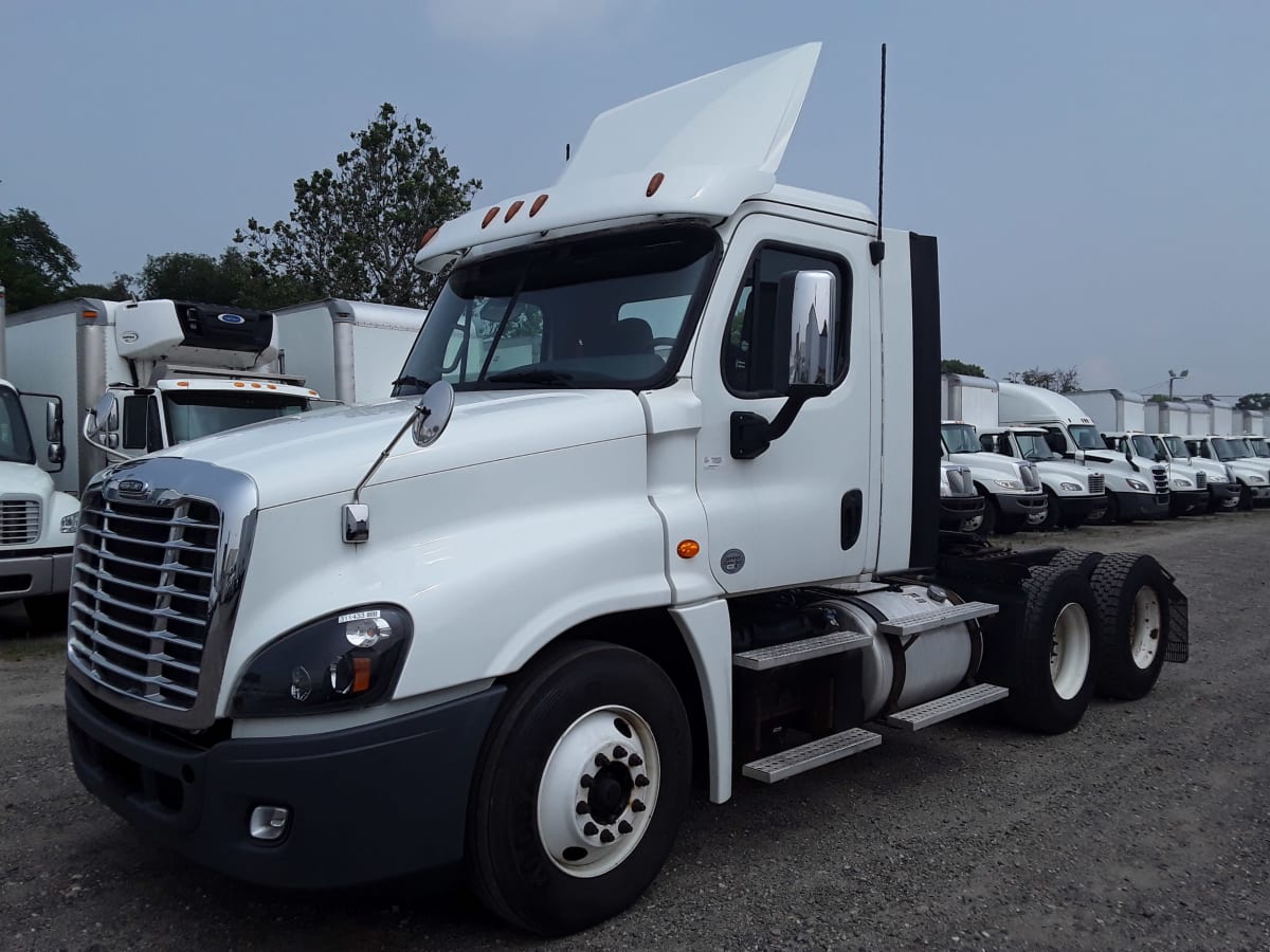 2015 Freightliner/Mercedes CASCADIA 125 311433