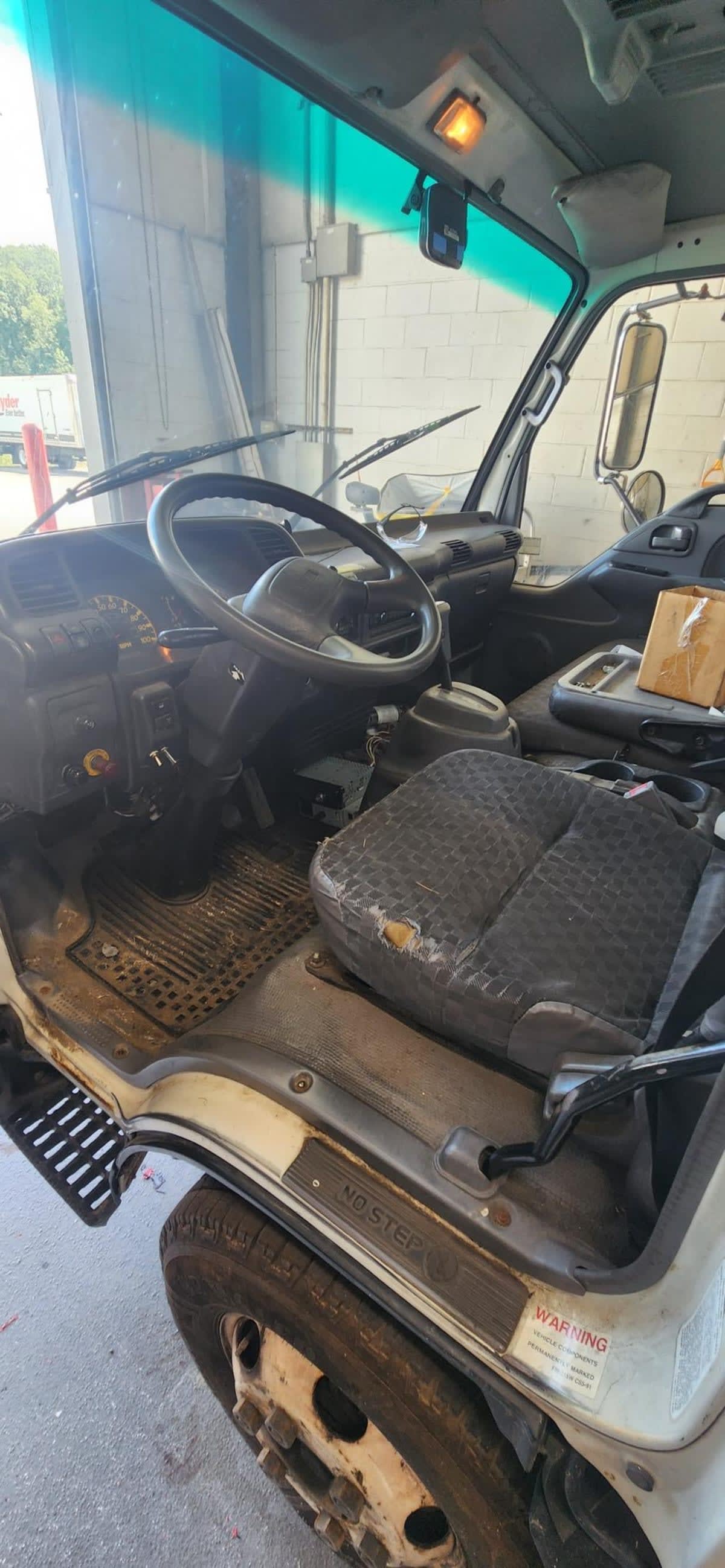2007 Isuzu NPR HD 312057
