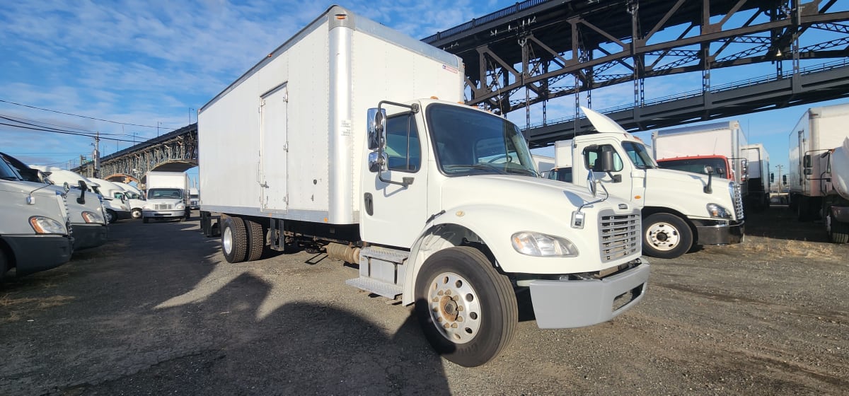 2015 Freightliner/Mercedes M2 106 312293