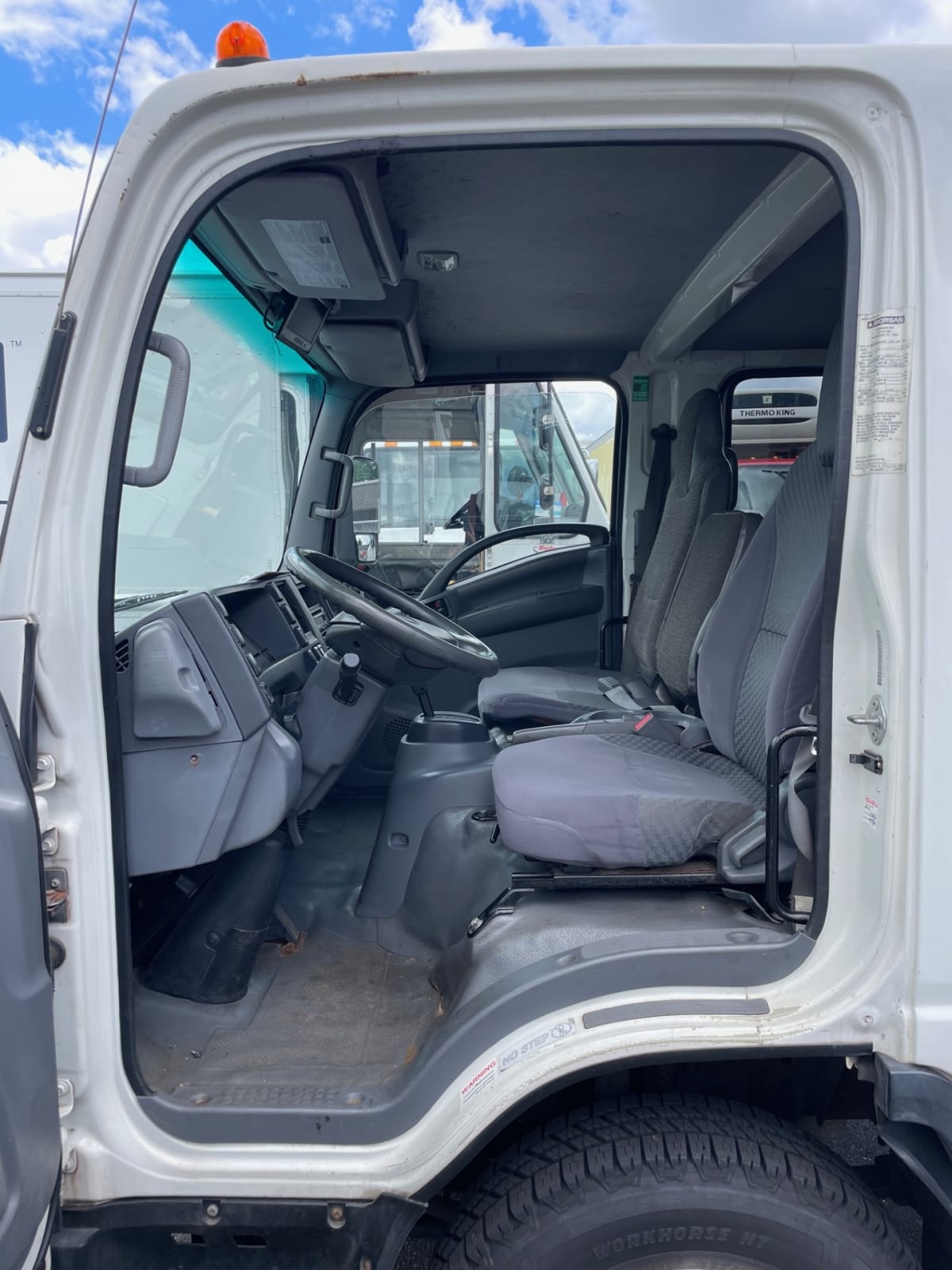 2015 Isuzu NPR 312490