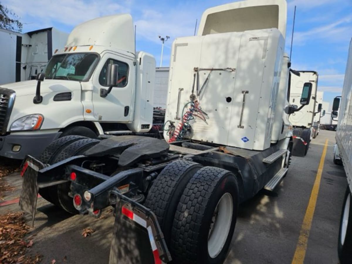 2015 Freightliner/Mercedes CASCADIA 113 313969