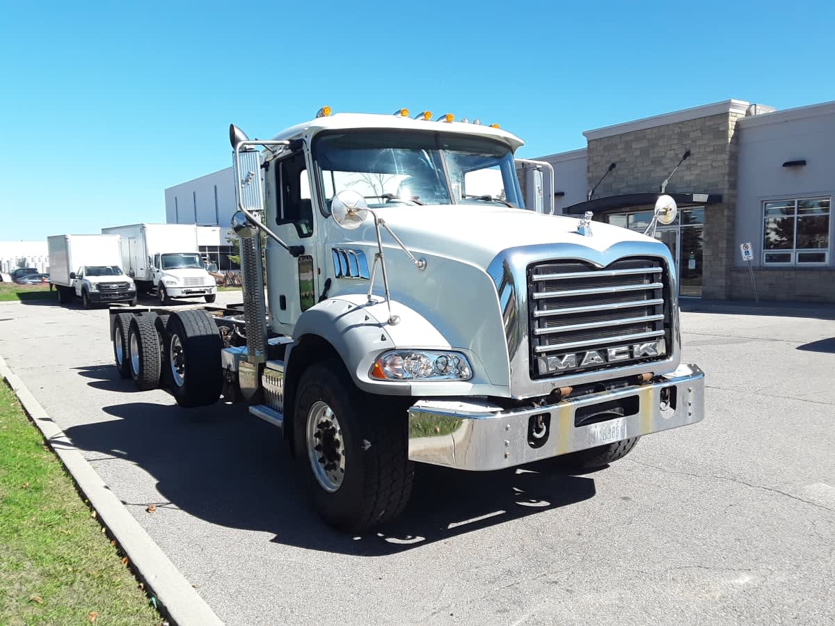 2015 Mack Trucks, Inc. GU813 314780