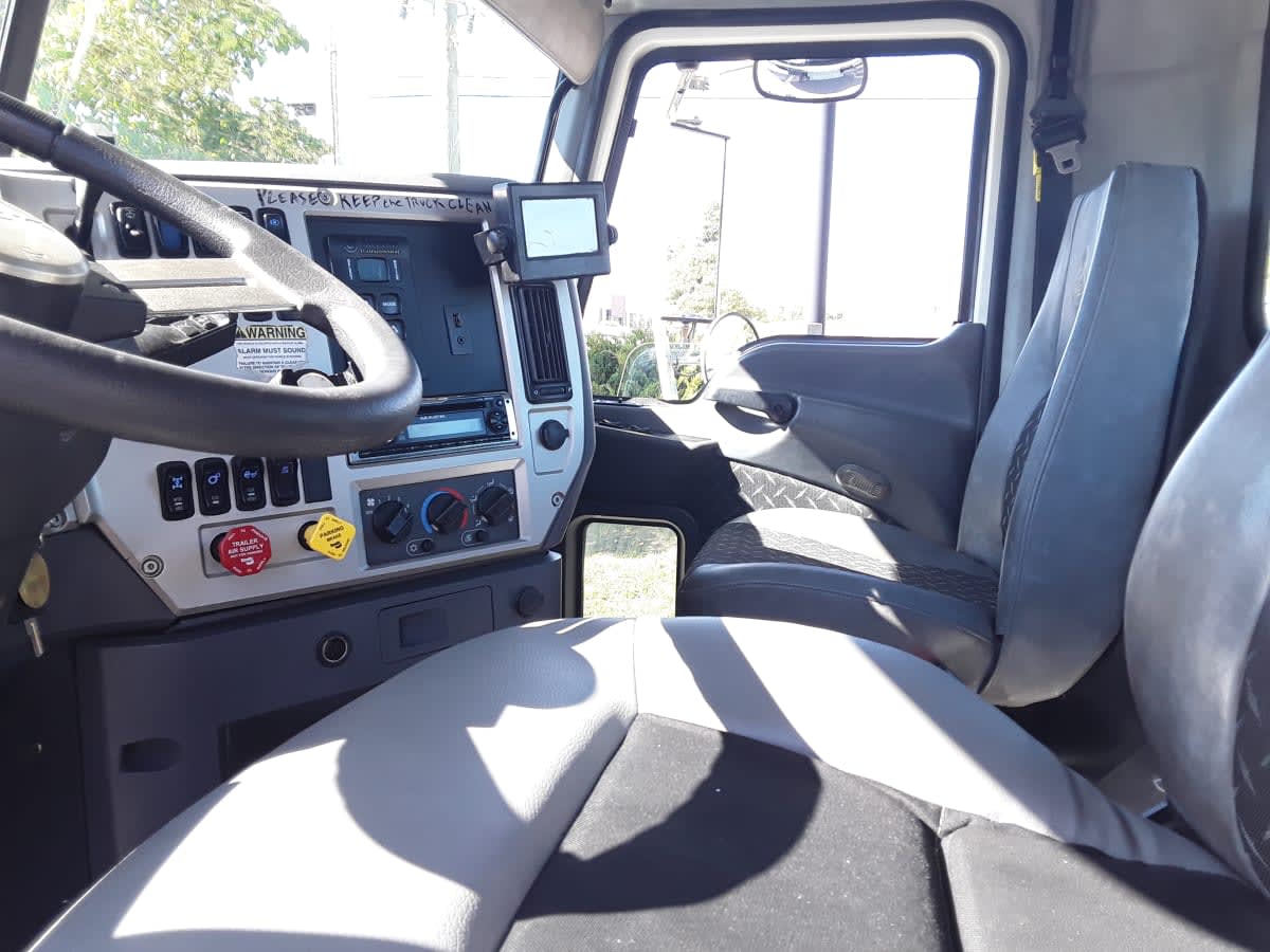 2015 Mack Trucks, Inc. GU813 314780