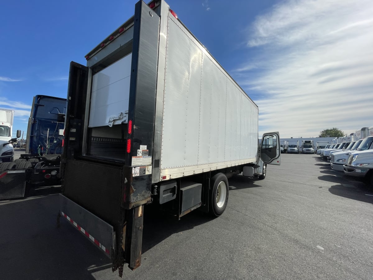 2014 Freightliner/Mercedes M2 106 314986