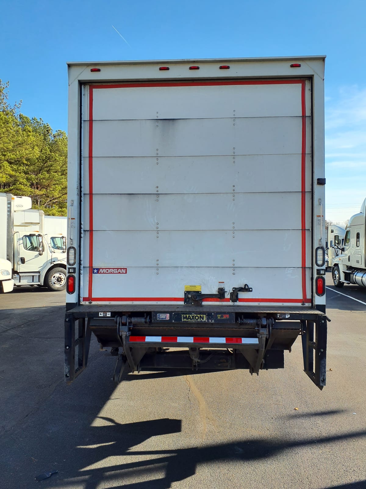 2015 Freightliner/Mercedes M2 106 317506