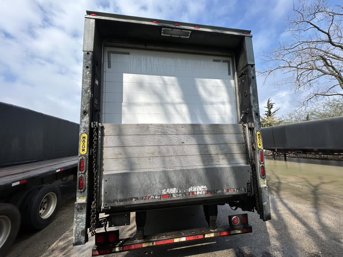 2015 Utility Trailers VS2RA 48/162/102 318018