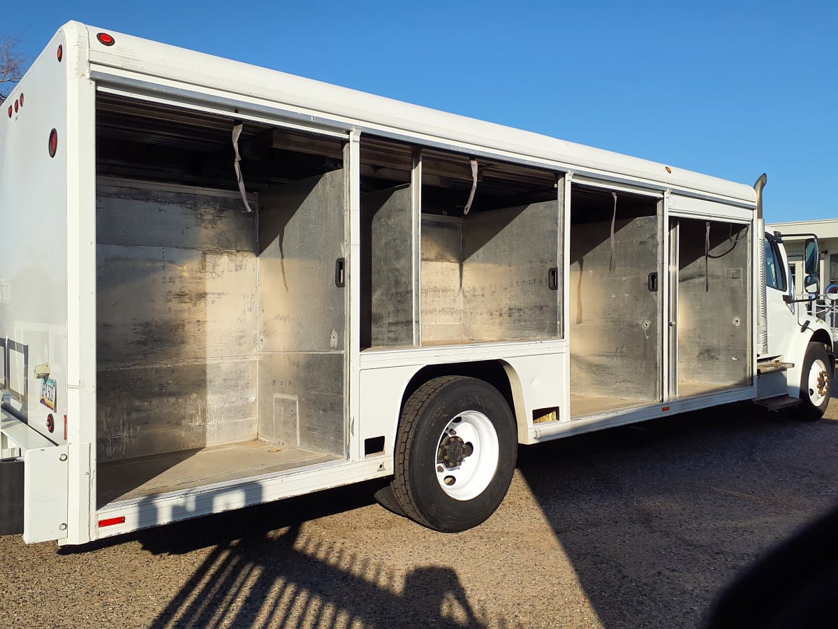2015 Freightliner/Mercedes M2 106 318526