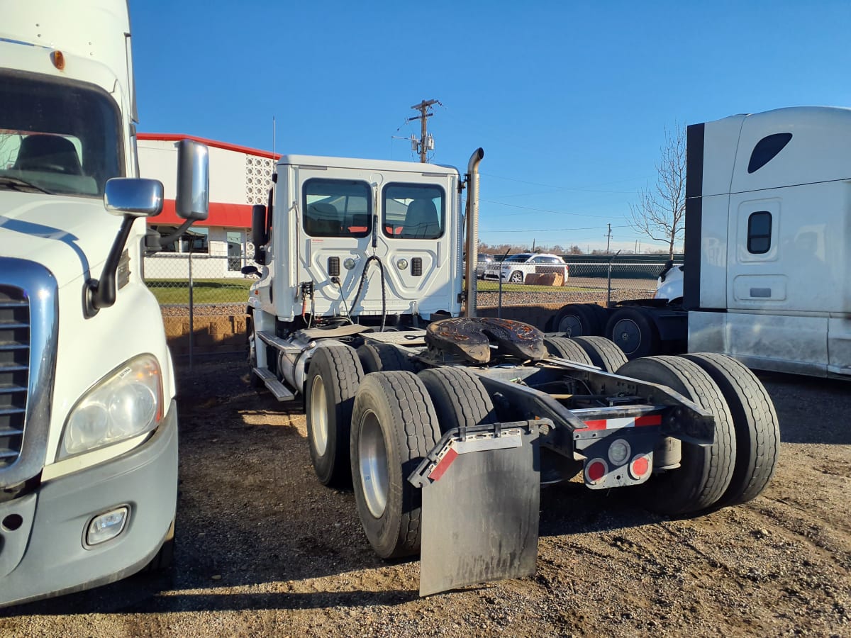 2015 Freightliner/Mercedes CASCADIA 125 319531