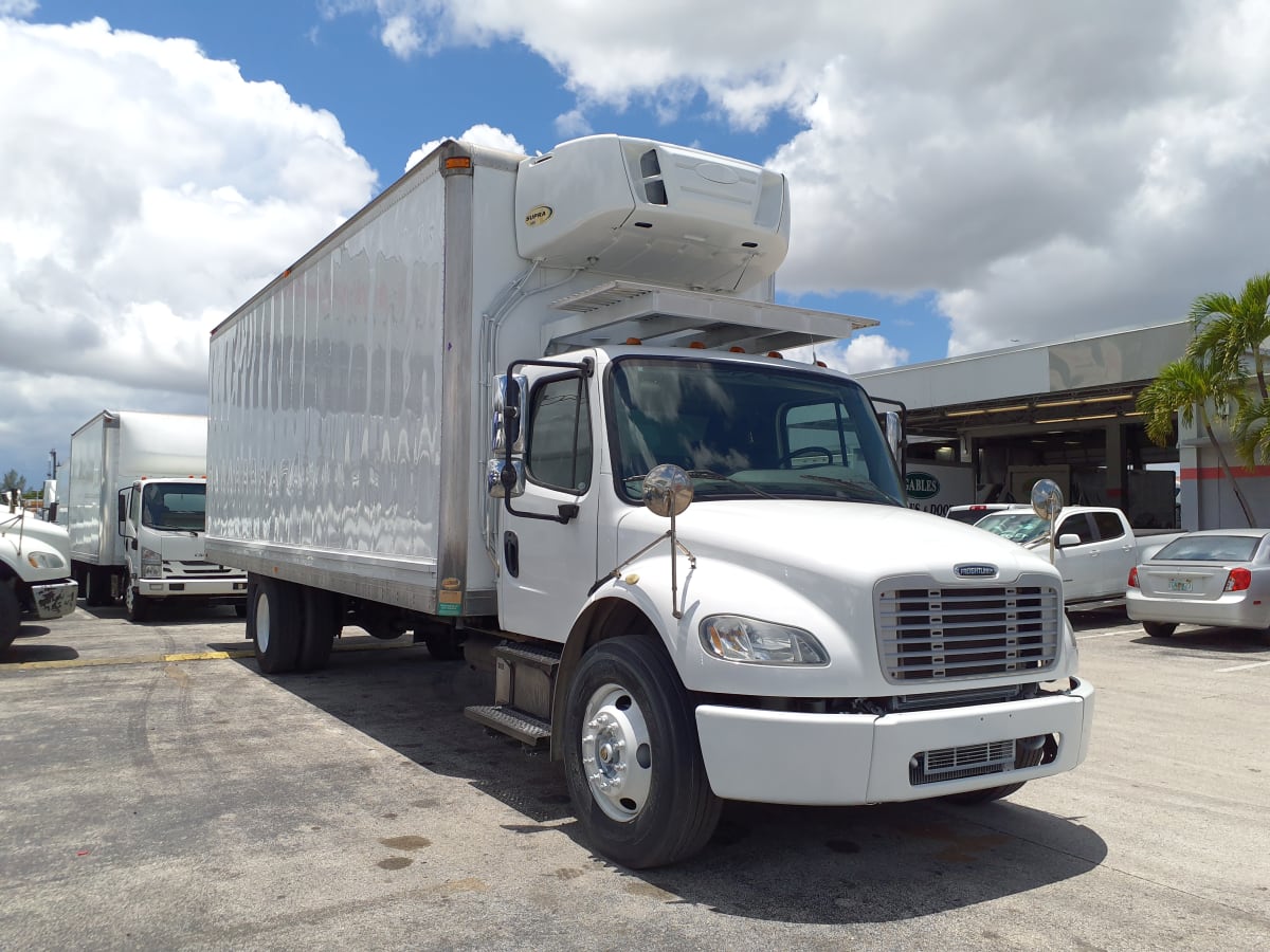 2015 Freightliner/Mercedes M2 106 320033