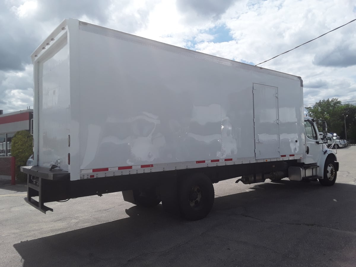 2014 Freightliner/Mercedes M2 106 320832