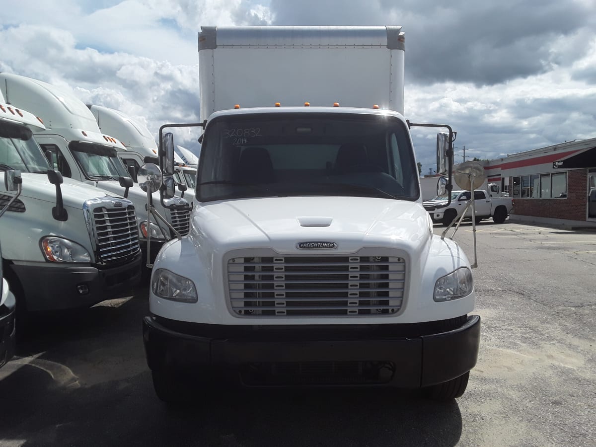 2014 Freightliner/Mercedes M2 106 320832