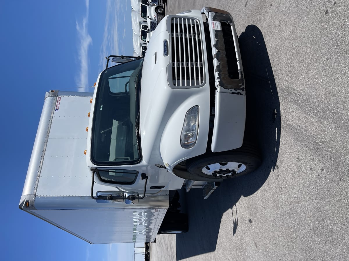 2015 Freightliner/Mercedes M2 106 321487