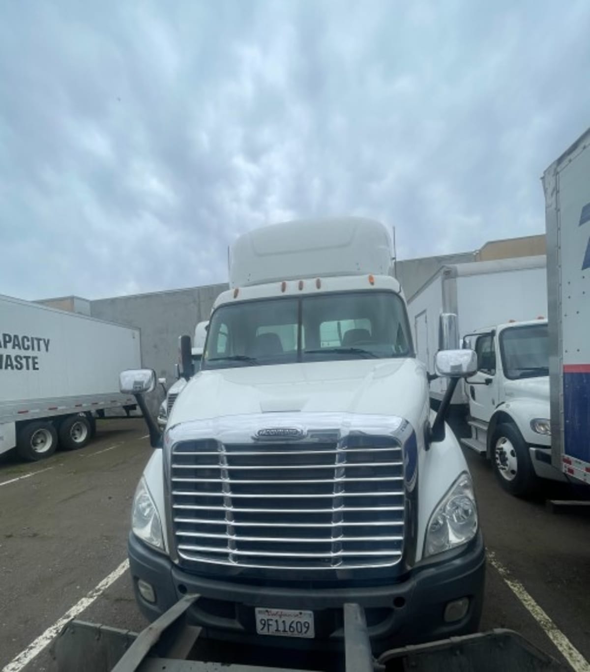 2015 Freightliner/Mercedes CASCADIA 113 321558