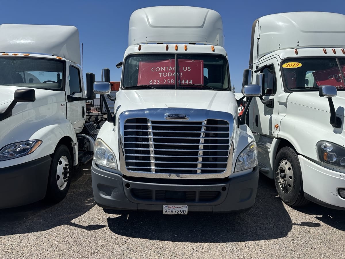 2014 Freightliner/Mercedes CASCADIA 125 321648