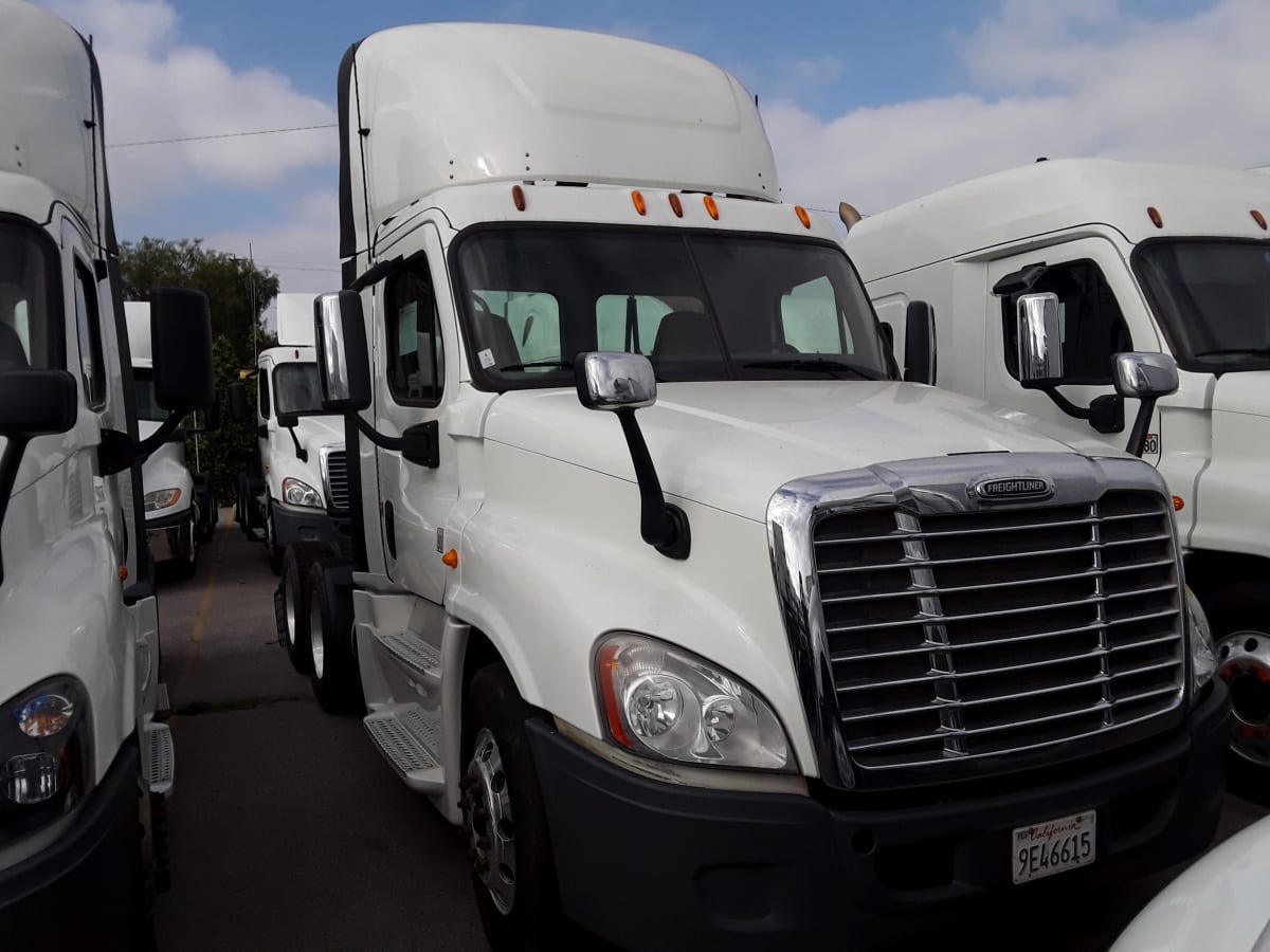 2014 Freightliner/Mercedes CASCADIA 125 321649