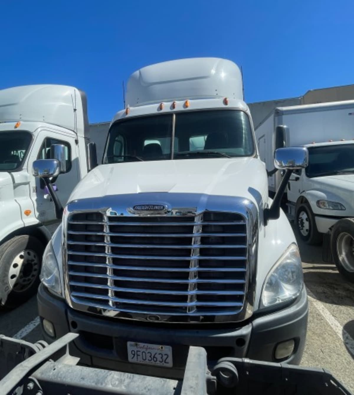 2014 Freightliner/Mercedes CASCADIA 113 321954