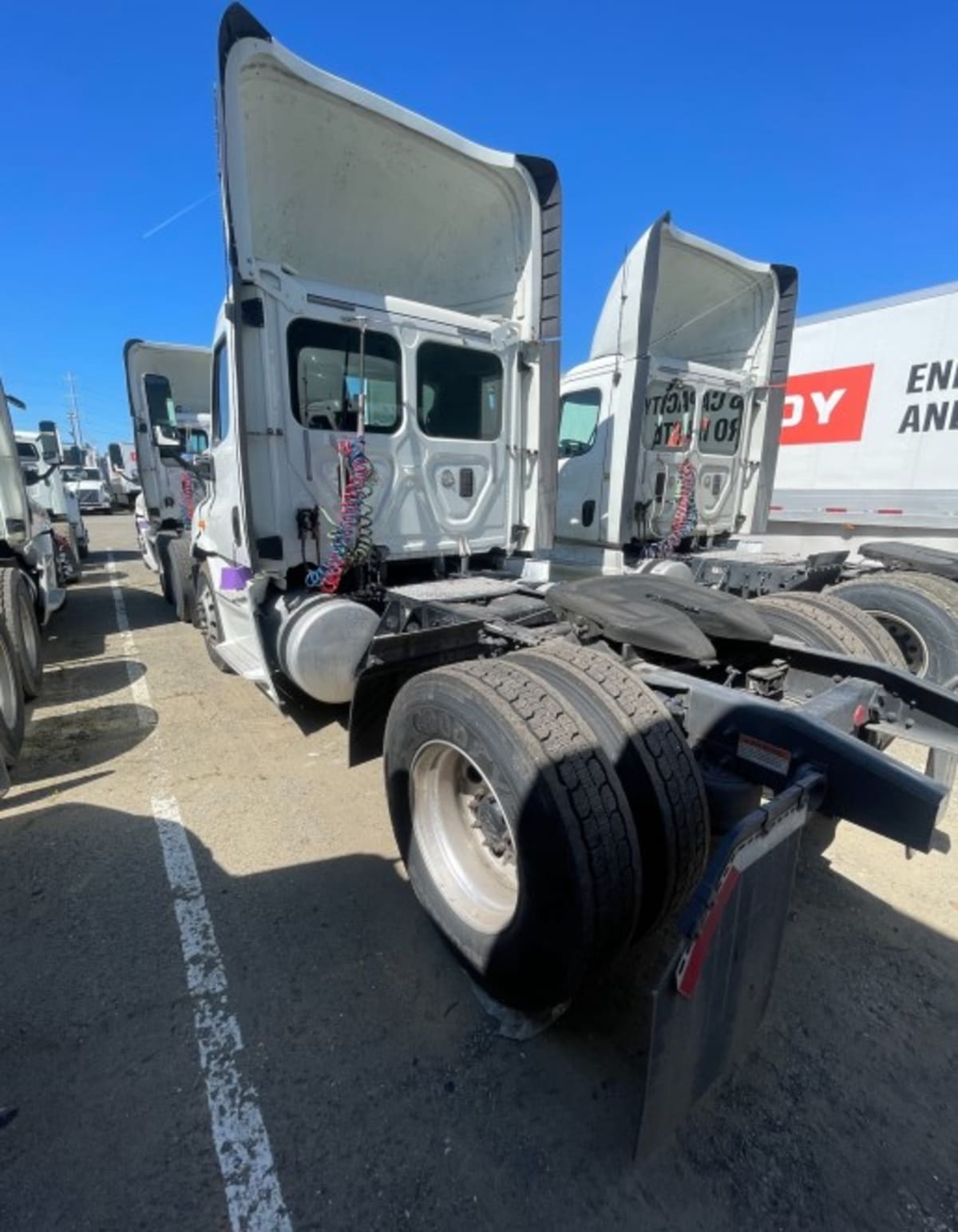 2014 Freightliner/Mercedes CASCADIA 113 321954