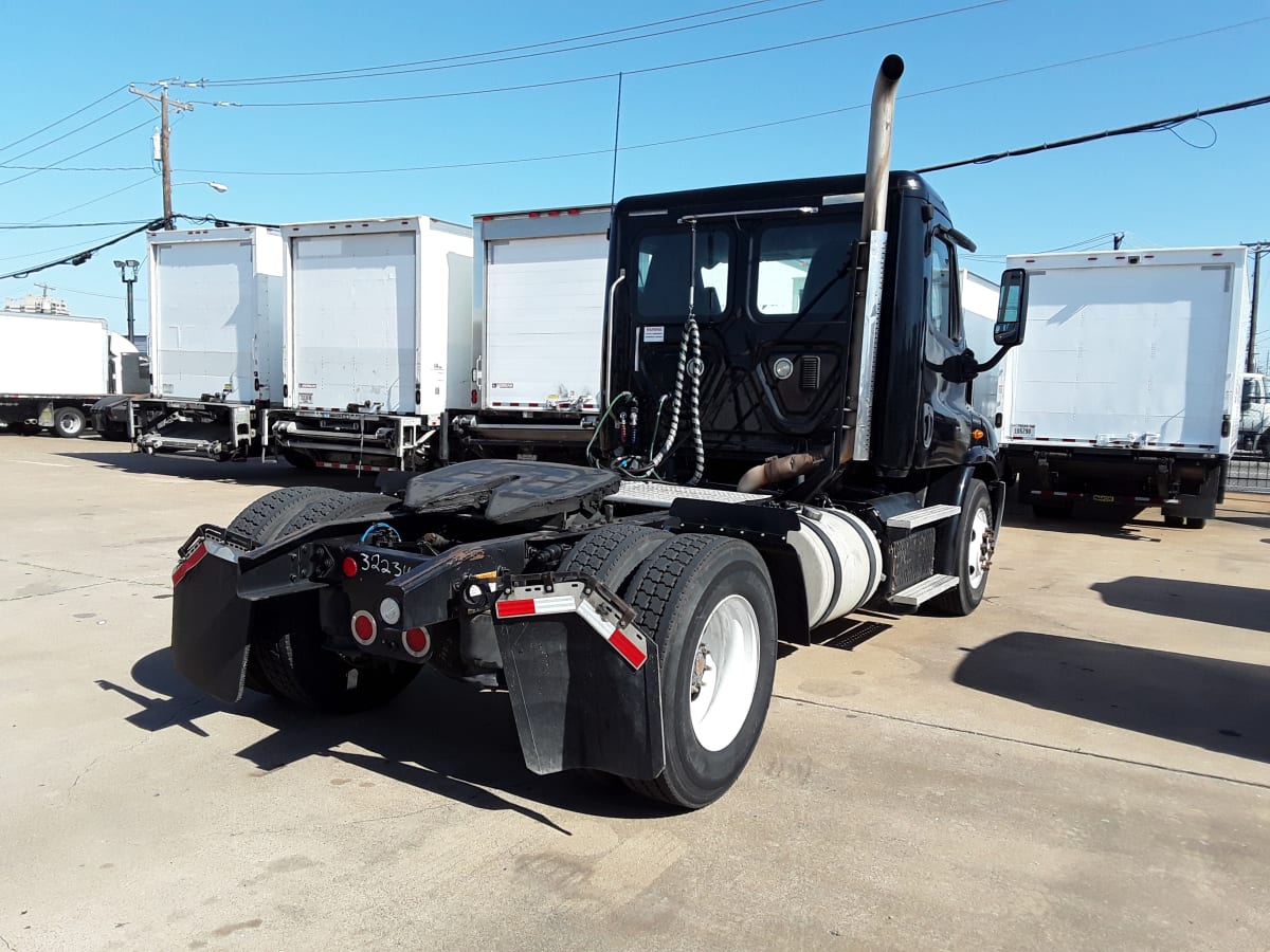 2014 Freightliner/Mercedes CASCADIA 113 322314