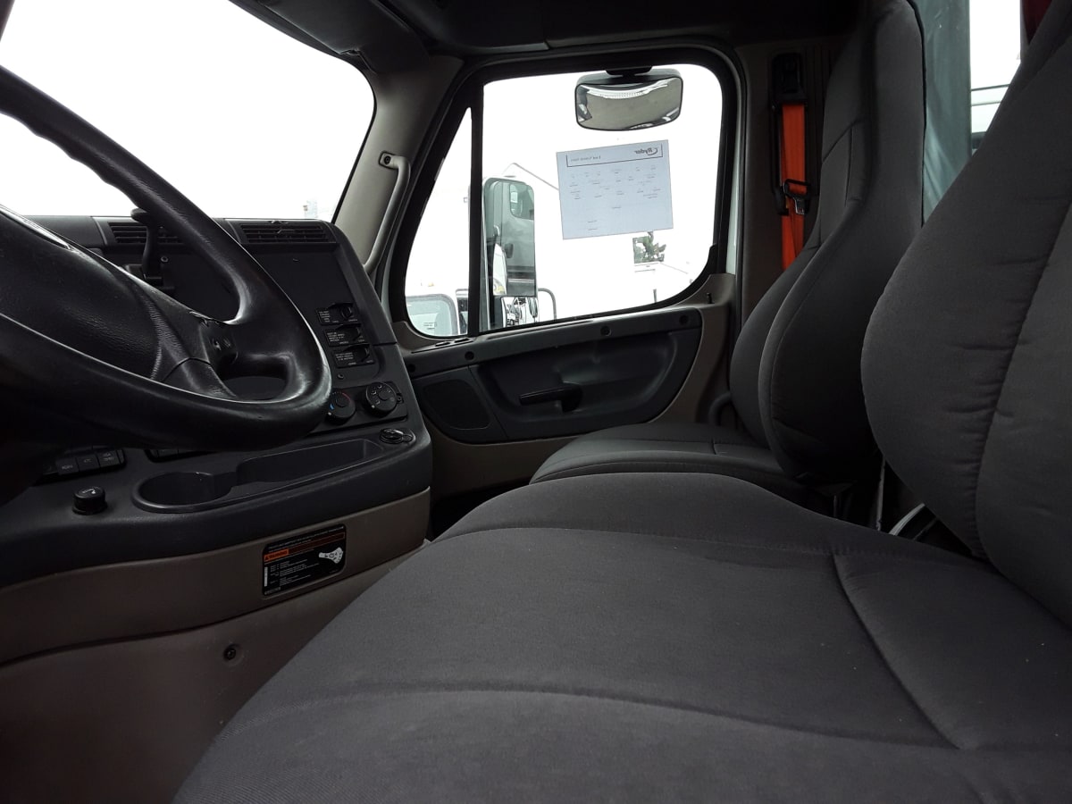 2014 Freightliner/Mercedes CASCADIA 125 322631