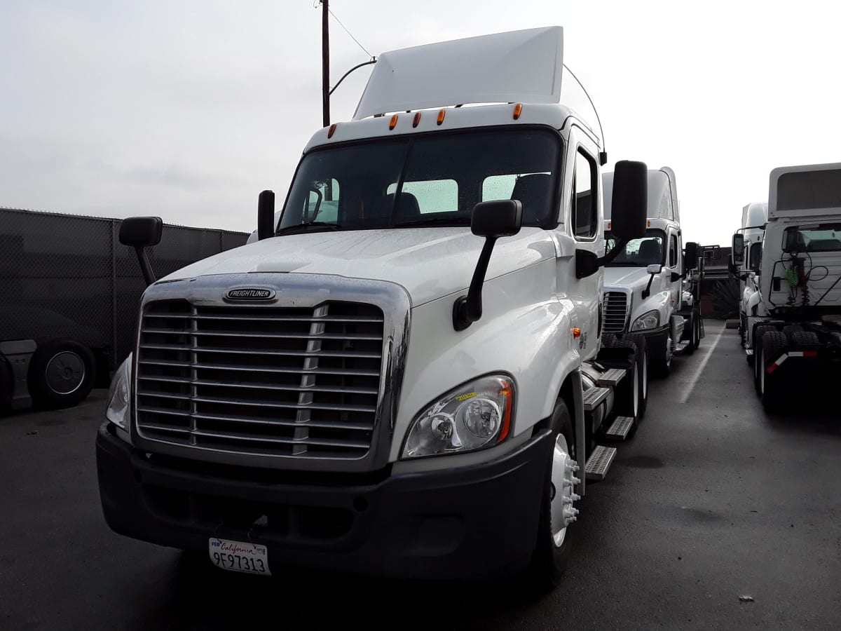 2015 Freightliner/Mercedes CASCADIA 125 322791