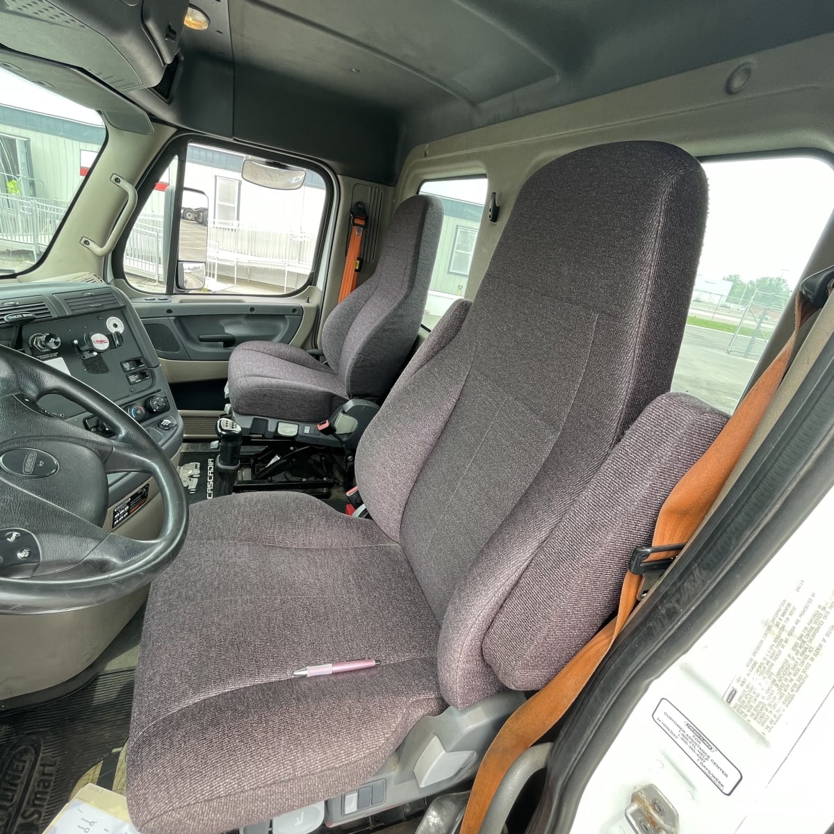 2015 Freightliner/Mercedes CASCADIA 125 322817