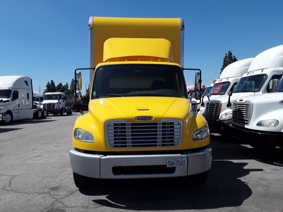 2015 Freightliner/Mercedes M2 106 323079