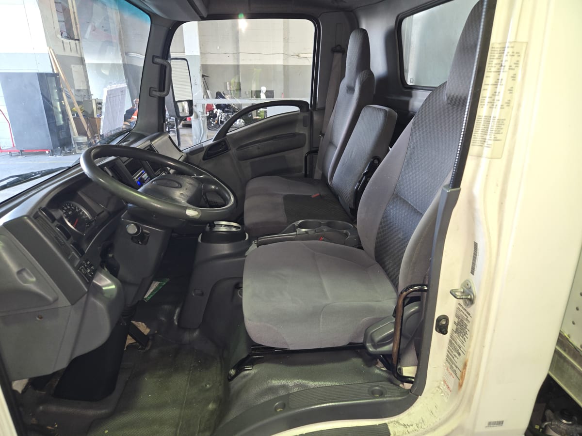 2015 Isuzu NRR 323997